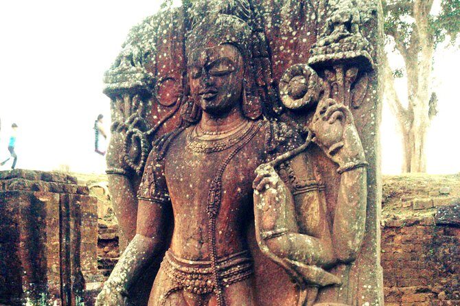 Bhubaneshwar, Bhitarkanika & Similipal Tiger Reserve Tour - FAQs