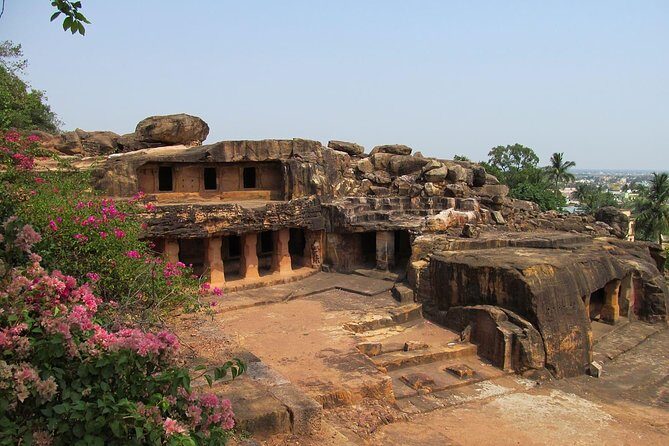 Bhubaneswar: 3-hour Day Tour to Udayagiri-Khandagiri and Dhaula Hills - The Sum Up