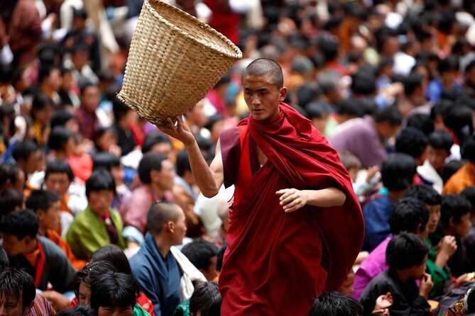 Bhutan Walking Holidays - Beyond the Clouds - Gangtey & Phobjikha: Nature and Monastic Grandeur