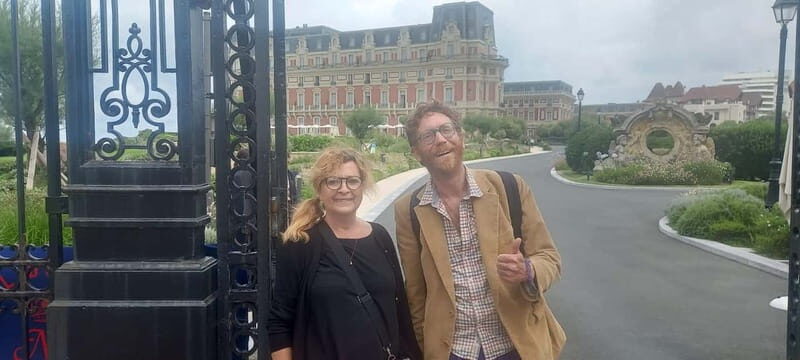 Biarritz: Walking Tour with a true native Basque ! - Analyzing the Value