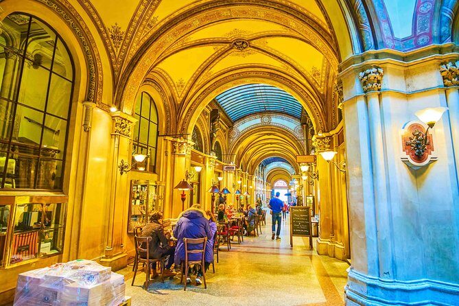 Bicycle tour - Vienna Complete - An engaging way to see Vienna
