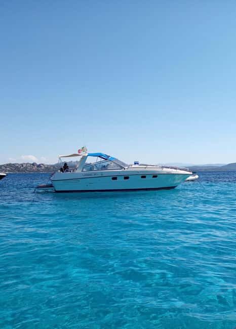 Big Boat tour for the Maddalena Archipelago or Corsica - An In-Depth Look at The Experience