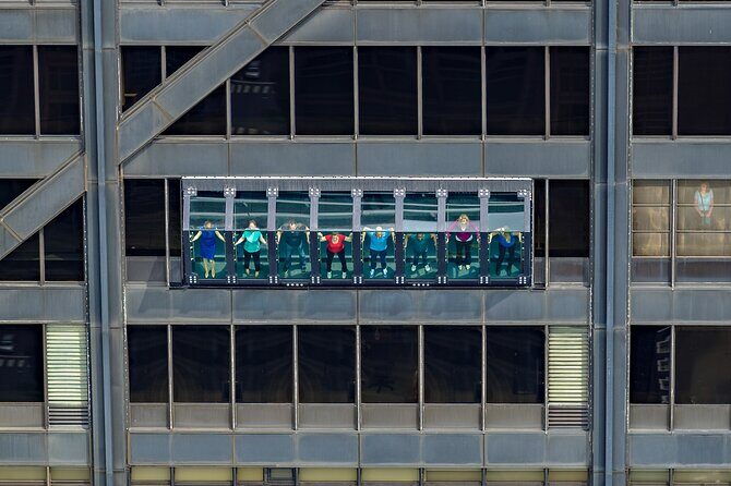 Big Bus Chicago: 48-Hour Hop-on Hop-off Tour & 360 CHICAGO Deck - FAQ