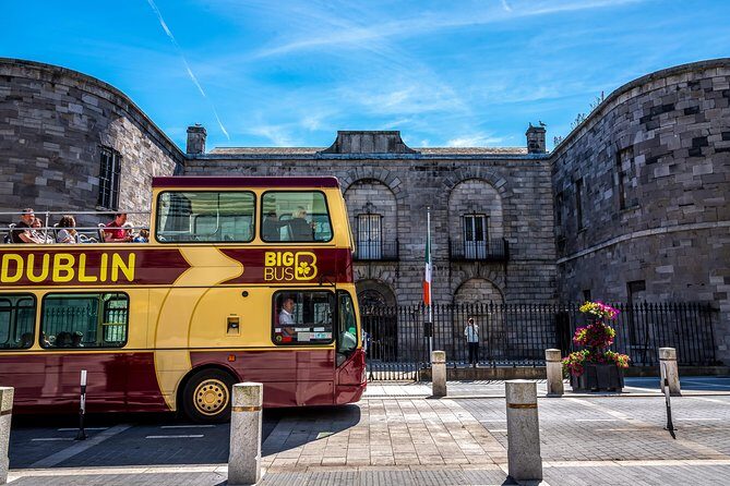 Big Bus Dublin Hop-on, Hop-off Sightseeing Tour with Live Guide - What Sets This Tour Apart: The Pros and Cons