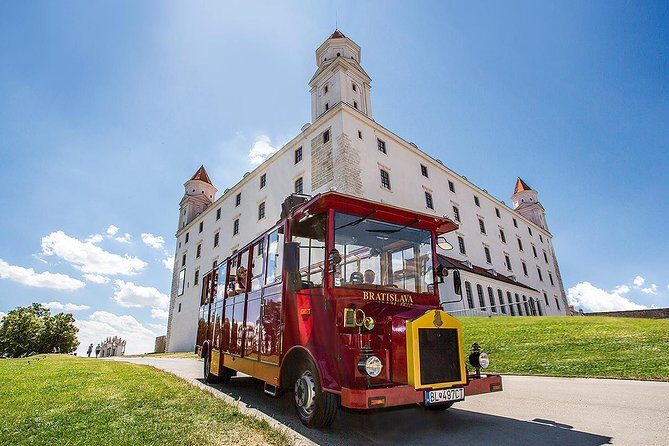 Big Castle Tour in Bratislava by Presporacik Sightseeing Vehicle - An In-Depth Look at the Bratislava Presporacik Tour