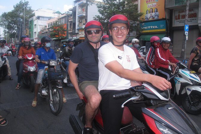 Big Eats & Small Seats - Exploring the Itinerary: A Closer Look