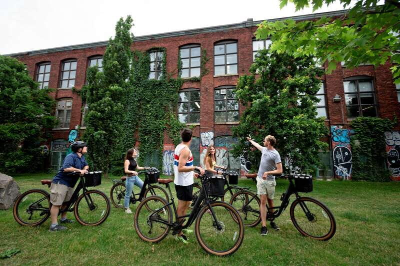 Bike/E-bike tour Plateau,MileEnd, Jean-Talon Market by Fitz - Key Points