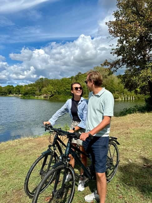 Bike or E-Bike Tour Tirana : Highlights & Grand Park Guided - Exploring Tirana on Two Wheels: What to Expect