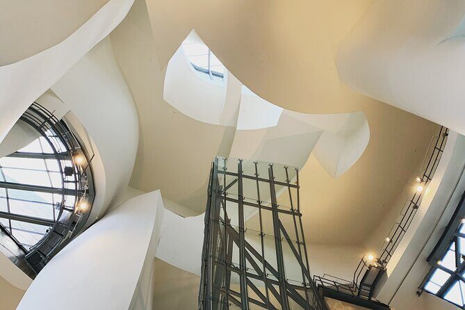 Bilbao Guggenheim Museum Private Tour with Official Tour Guide 100% Personalised - Why This Tour Offers Great Value