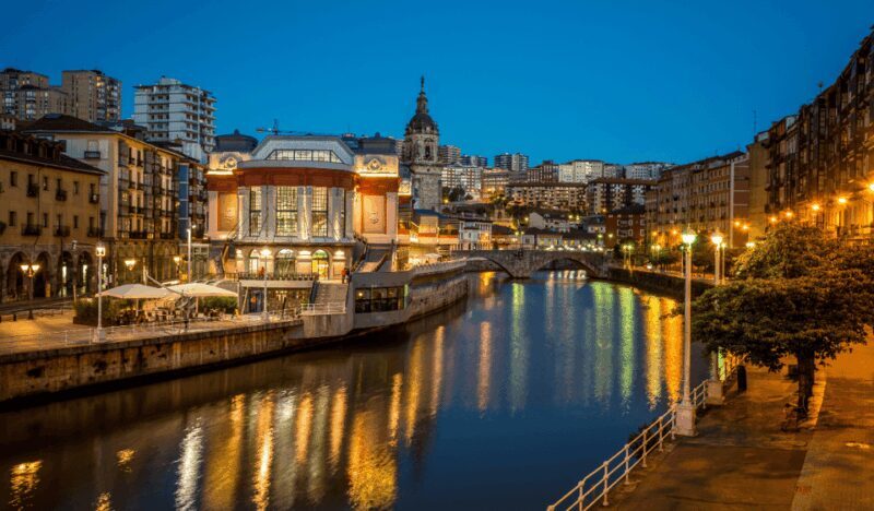 Bilbao & Guggenheim Private Walking Tour from Hotel/Center - Key Points