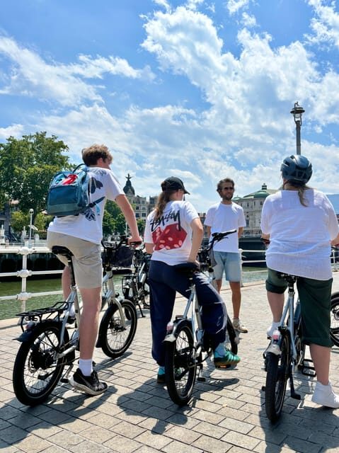 Bilbao: Guided Highlights Small Group E-Bike Tour - FAQ