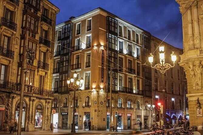 Bilbao Night Tour - The Experience in Detail