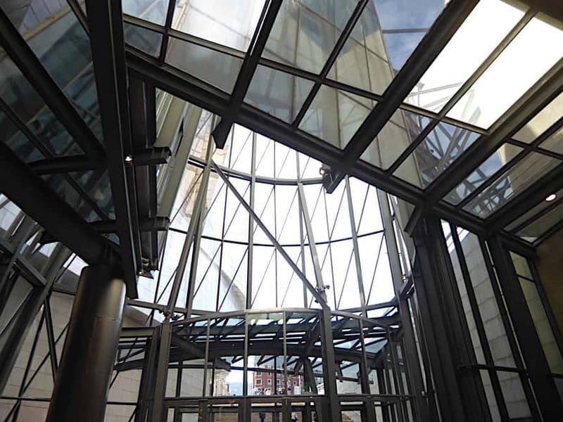 Bilbao: Titanium & Glass - Private Tour (German/English) - Exploring the Guggenheim Bilbao: A Deep Dive into the Building and Its Art