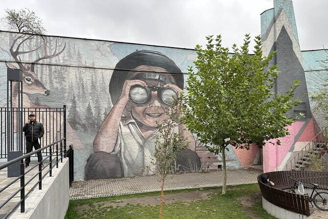Bishkek : USSR History , Soviet Architects , Statues & Mosaics - FAQ