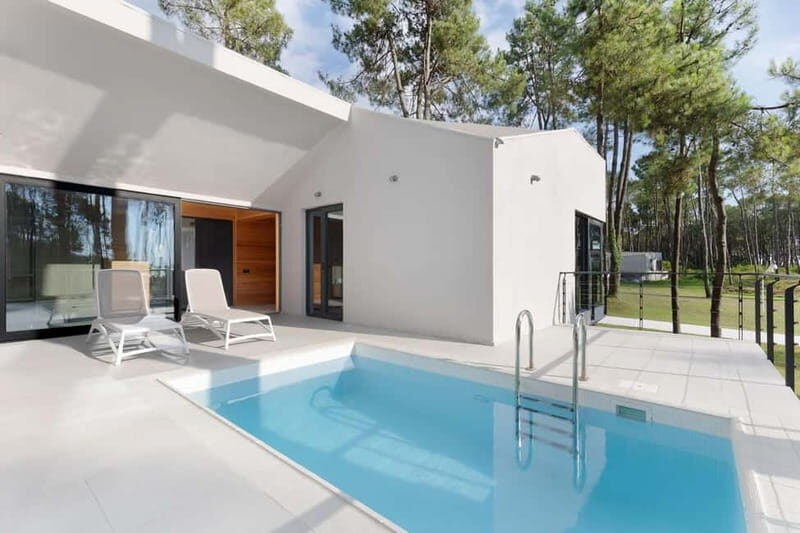 Black Sea: Magnetic Beach and Batumi Botanical Garden Tour - Who Should Consider This Tour?