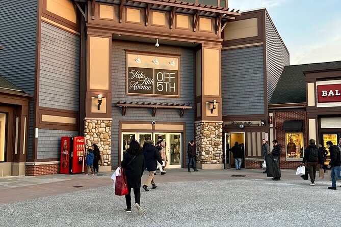 Black SUV - 7hs Staying Woodbury Outlets - Up to 6pax - Free Tax - What Could Be Better?