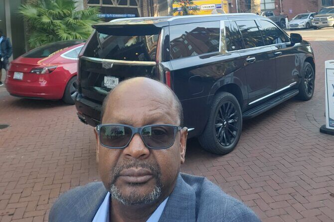 Black SUV Luxury limousines Transportation Services - The Itinerary: Customizable and Convenient