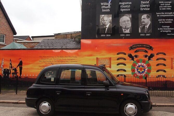 Black Taxi Mural "Tour Like A Local" - Value for Money