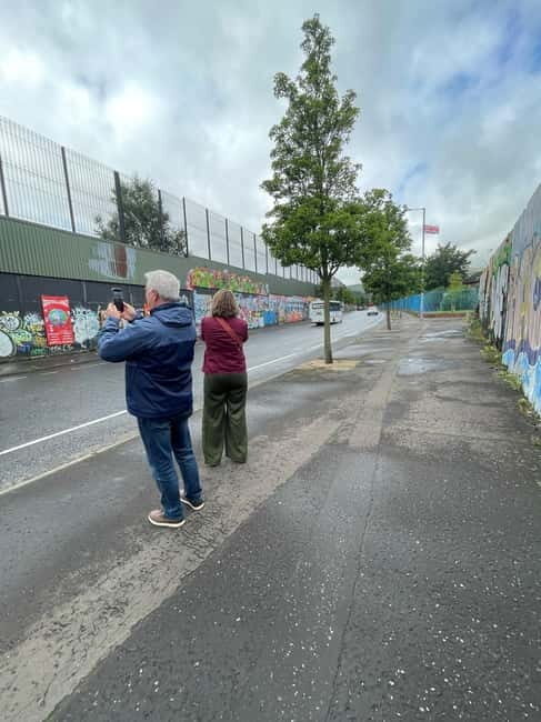 Black Taxi tour of Belfast - The Sum Up: Who Will Enjoy the Black Taxi Tour?