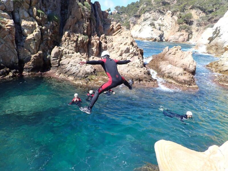 Blanes: Coasteering - the best coasteering in costa Brava - Key Points