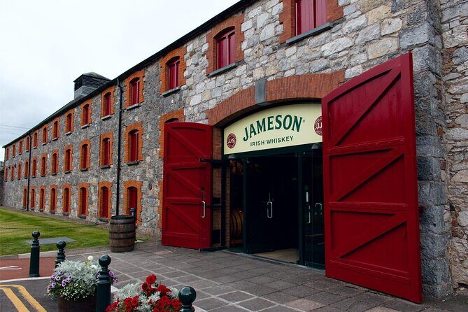 Blarney Castle Cork City and Jameson Distillery Small groups - Transportation, Timing, and Group Size