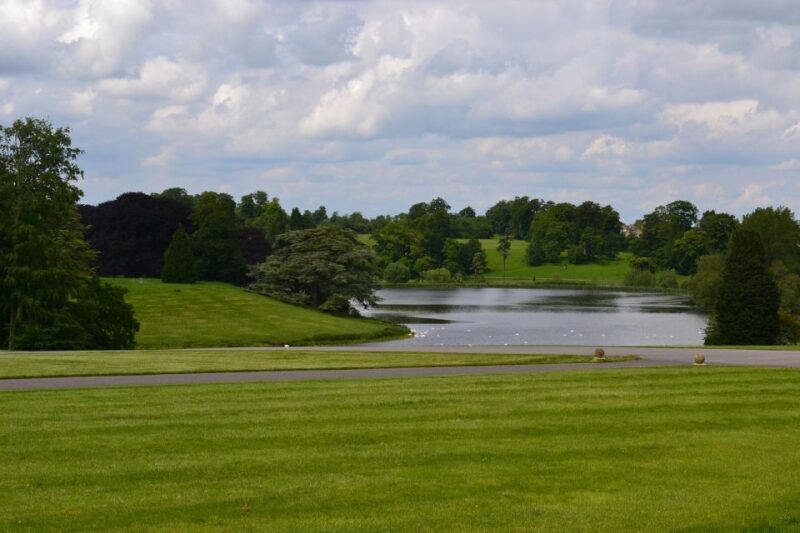 Blenheim Palace in a Day Private Tour with Admission - Multimedia Guides and Guided Tours