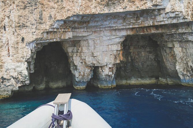 Blue Cave & 6 Islands Speedboat Tour From Split or Podstrana - FAQ