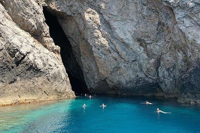 Blue Cave and Hvar 5 Islands full-day Speedboat Tour from Split - An In-Depth Look at the Tour Experience