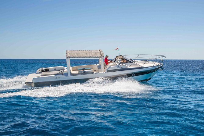 Blue cave & Hvar, 5 islands speed boat tour with unique boats from Split - Key Points