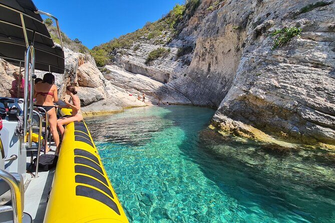 Blue cave & Hvar, 5 islands speed boat tour with unique boats from Split - Who Should Book This Tour?