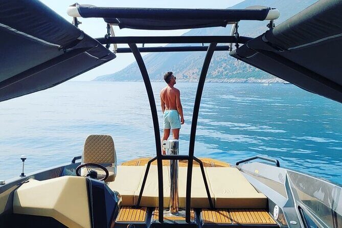 Blue cave & Hvar, 5 islands speed boat tour with unique boats from Split - FAQs