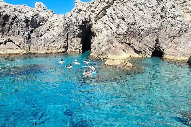 Blue & Green cave,unj beach - with drinks small group speedboat - Who Should Consider This Tour?