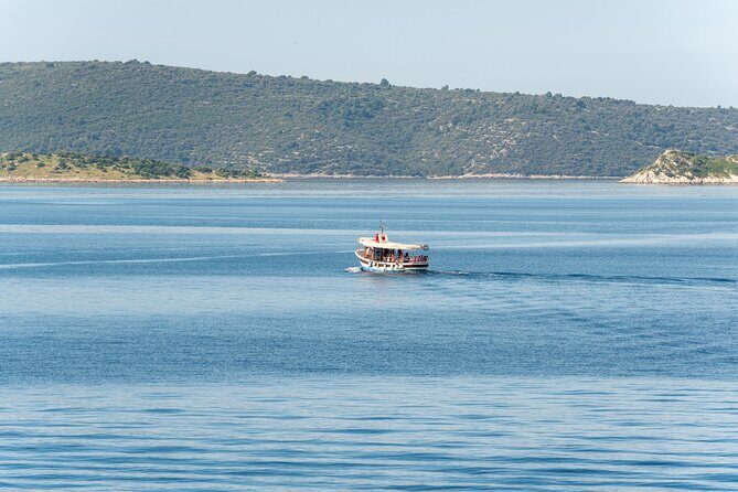 Blue Lagoon 3 Islands Tour with Lunch and Drinks Included - FAQ