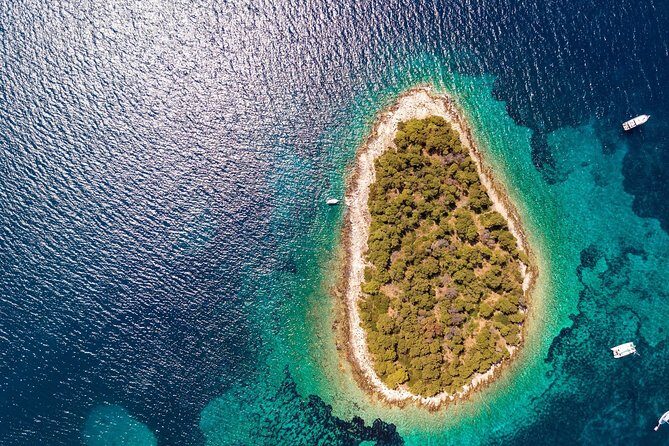 Blue Lagoon & Maslinica half day tour from Trogir - Who Is This Tour Perfect For?