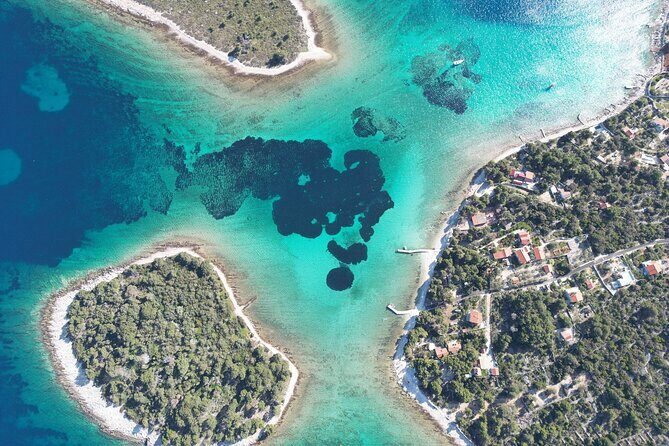 Blue Lagoon Tour from Split with Bottled Water and Wine Included - What’s Included and What’s Not