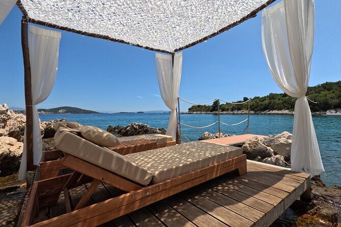 Blue Lagoon & Underwater Museum from Split with Lunch & Drinks - The Deep Dive into the Experience