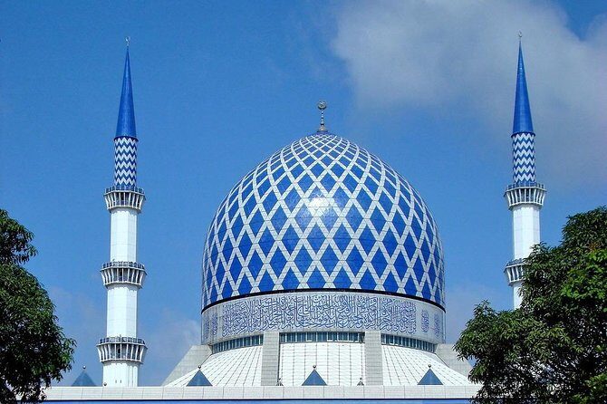 Blue Mosque And Batu Caves Tour From Kuala Lumpur - The Sum Up