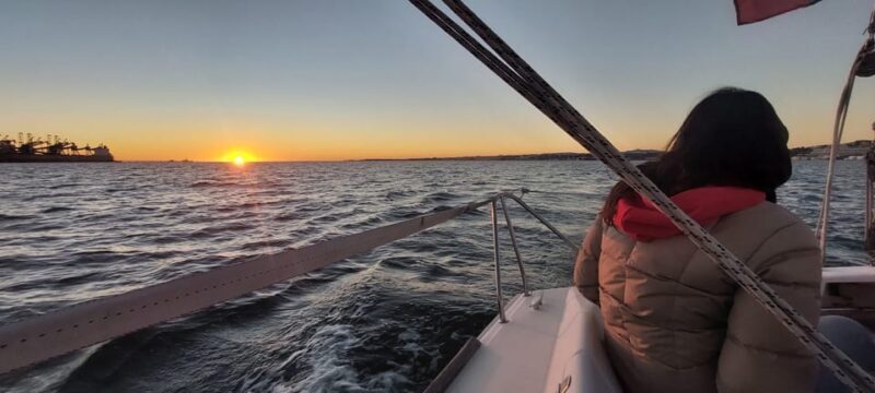 Bluemotion Lisbon: Sunset sailing tour in Tagus River - What to Expect from the Sunset Sailing Experience