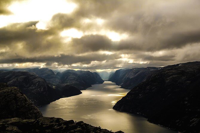 Boat Cruise to Lysefjorden and The Pulpit Rock, Fixed tour price - FAQs