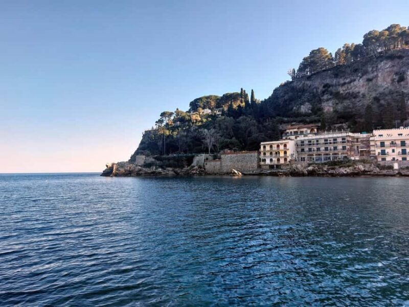 Boat excursion Giardini Naxos Taormina with swimming break - The Sum Up