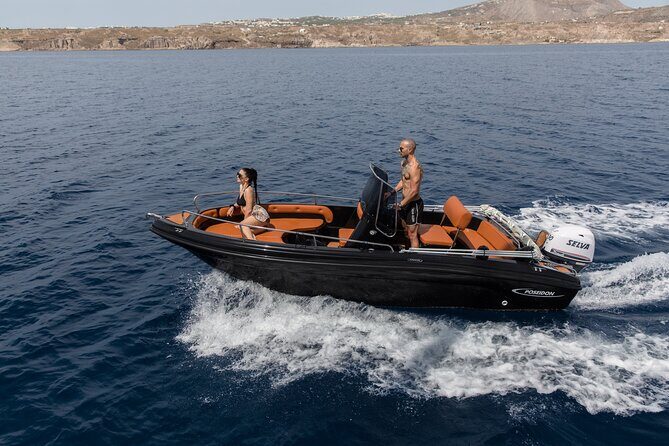 Boat Rental in Santorini License Free - Who Should Consider This Experience?