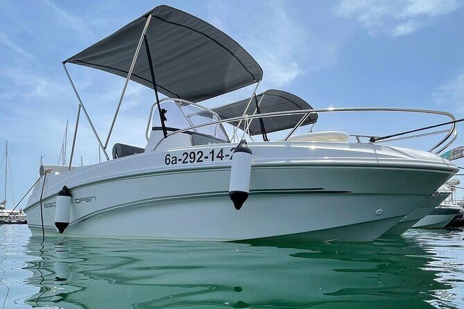 Boat Rental Without License in La Marina de Valencia - Discover the Joy of Boat Rental Without License in La Marina de Valencia