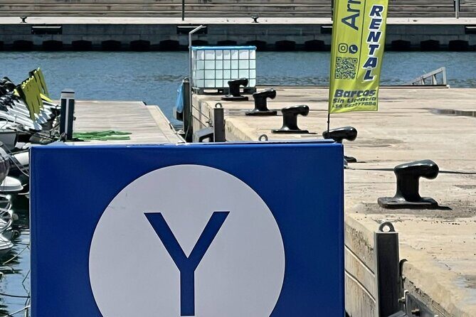 Boat Rental Without License in La Marina de Valencia - The Sum Up