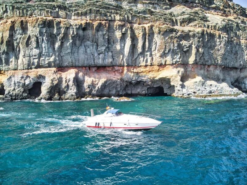 Boat ride from Puerto de Mogán along the coastline to Güigüi - Key Points