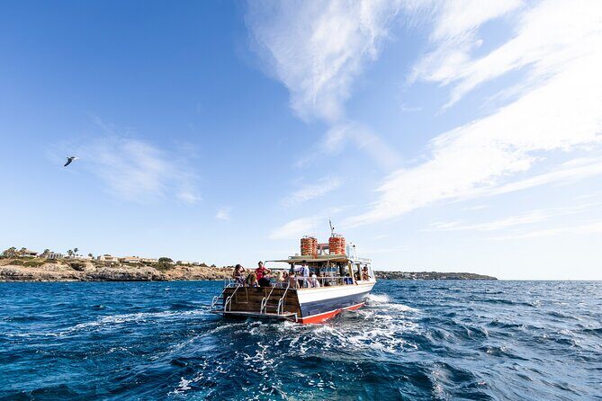 Boat Tour 2 hour in Palma Bay - FAQs