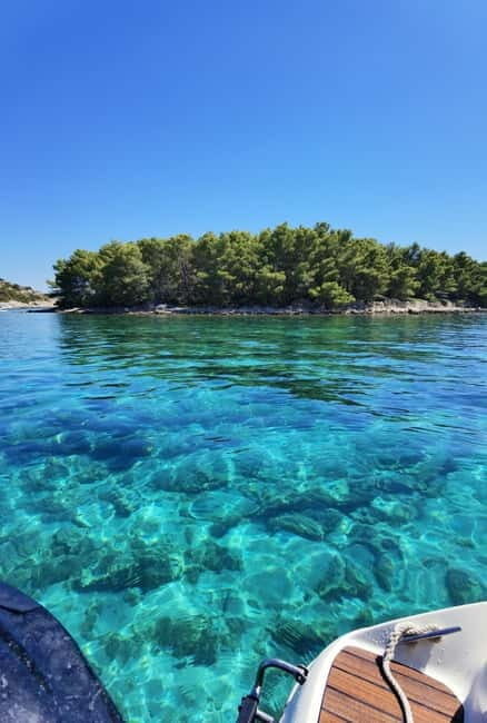 Boat tour from Zadar: Preko  Hidden Bay  Oljak - What to Expect on the Water