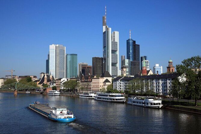 Boat Tour in Frankfurt for up to 12 Guests - The Experience: A Cruise through Frankfurt’s Waterways