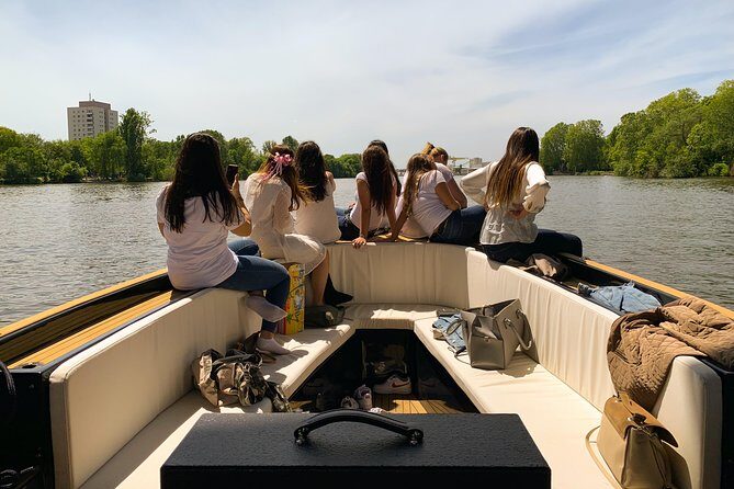Boat Tour in Frankfurt for up to 12 Guests - The Sum Up