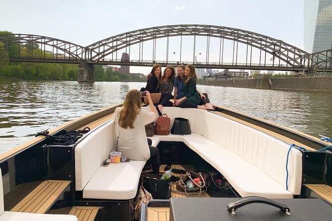 Boat Tour in Frankfurt for up to 12 Guests - FAQ