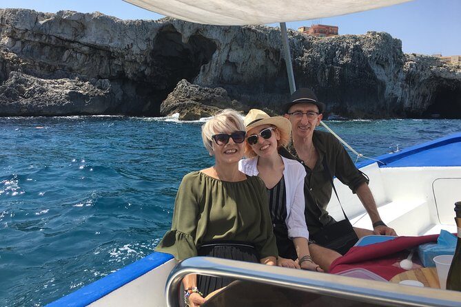 Boat tour of Ortigia Island and sea caves - FAQs